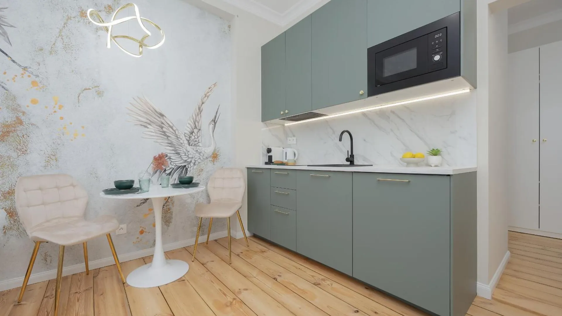Elegant Apartments Grojecka In Warsaw By Renters