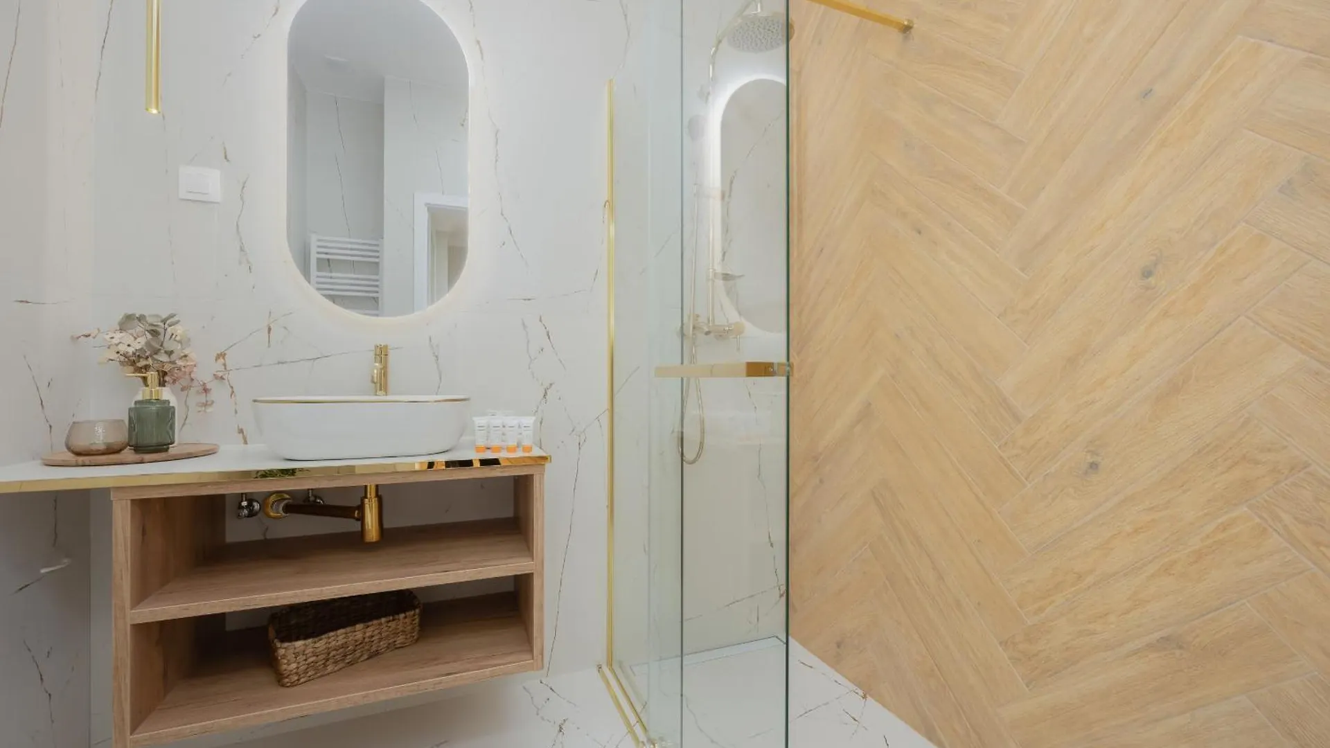 Elegant Apartments Grojecka In Warsaw By Renters