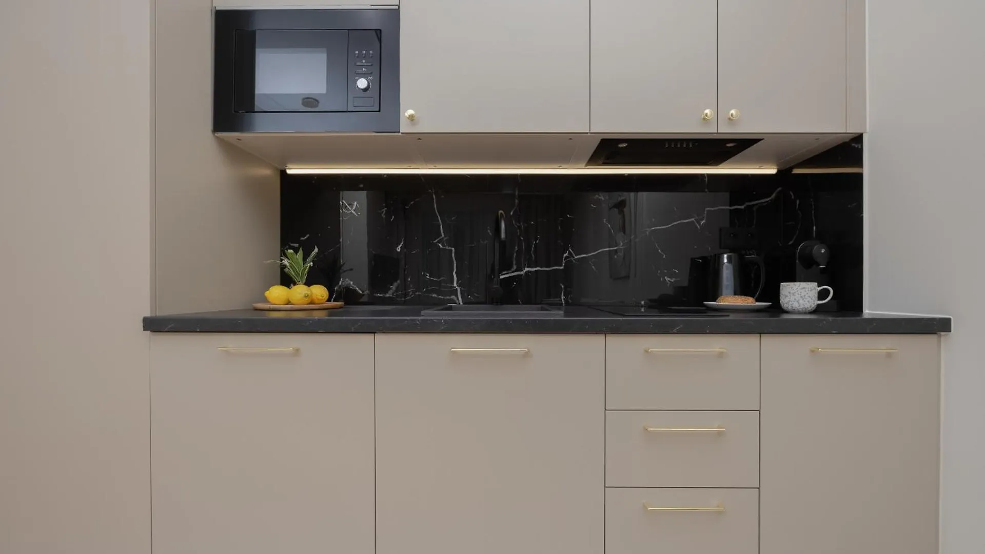 Elegant Apartments Grojecka In Warsaw By Renters
