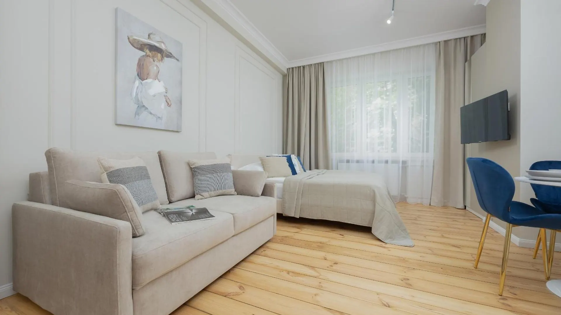 Elegant Apartments Grojecka In Warsaw By Renters