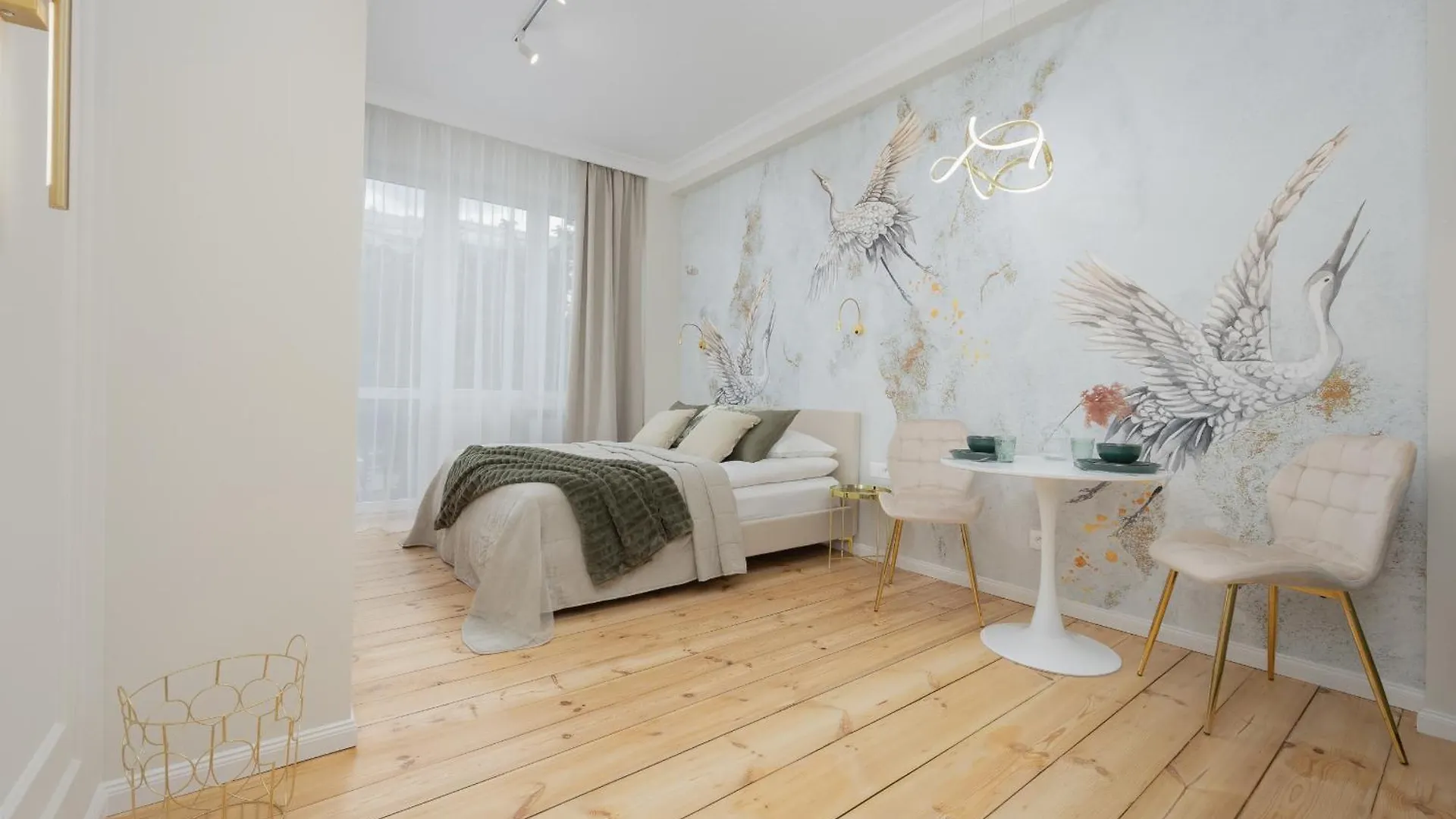 Elegant Apartments Grojecka In Warsaw By Renters Pologne