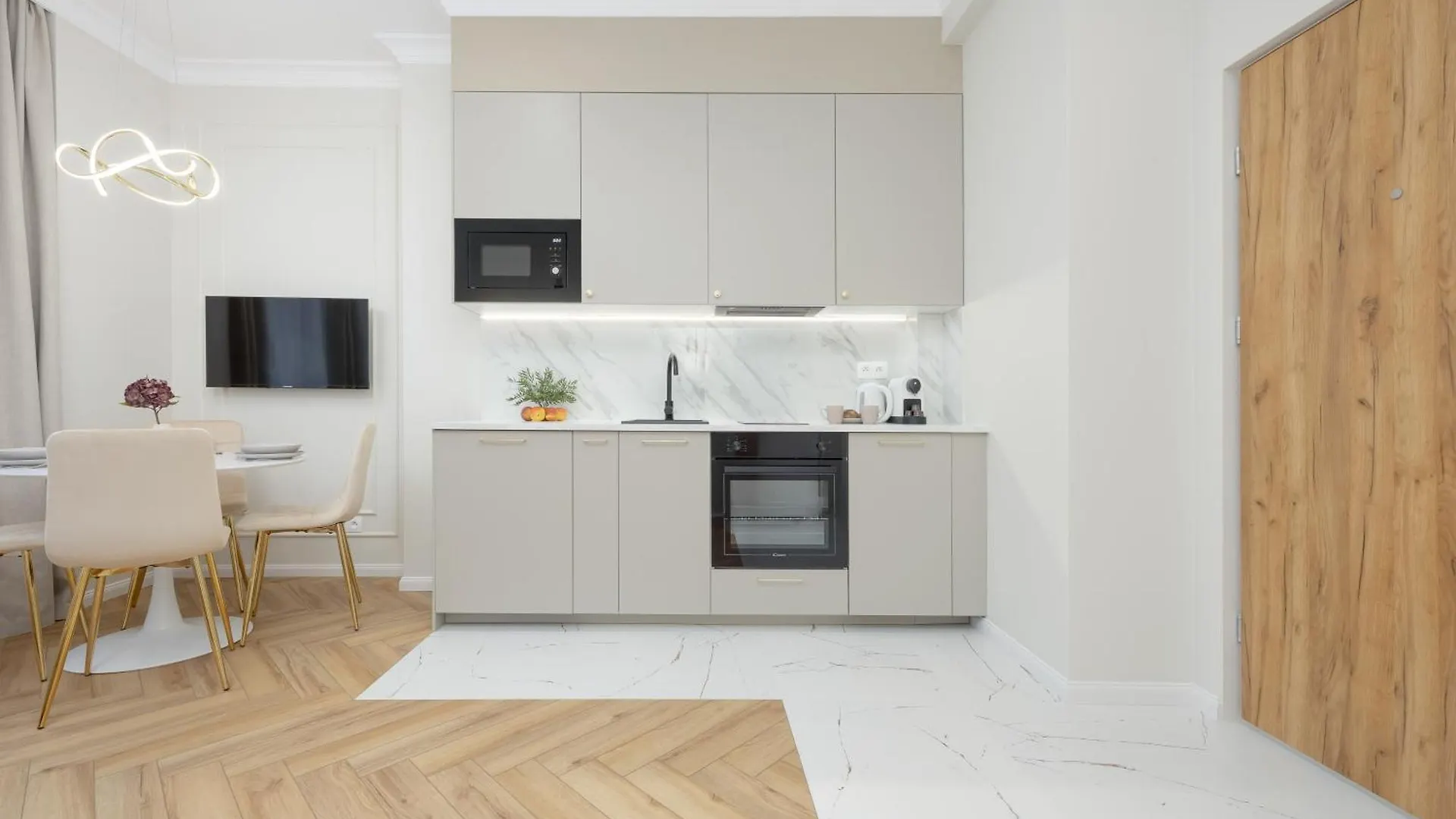 Elegant Apartments Grojecka In Warsaw By Renters